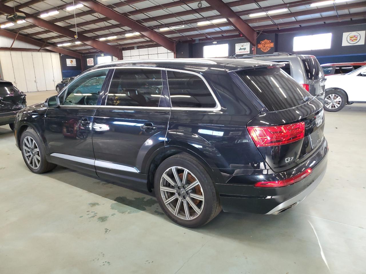 VIN WA1LHAF7XHD051164 2017 AUDI Q7 no.2