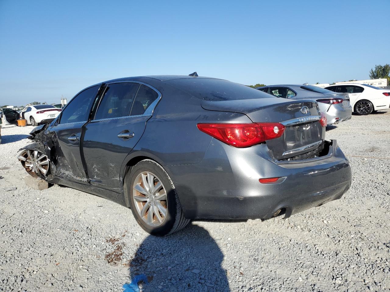 2015 Infiniti Q50 - Image 2