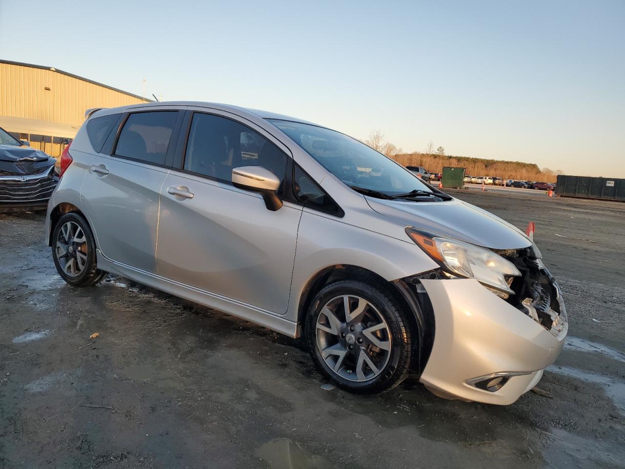 2015 Nissan Versa - Image 4