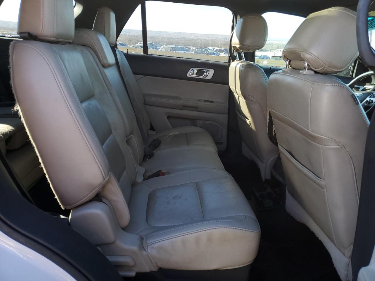 2012 Ford Explorer - Image 11