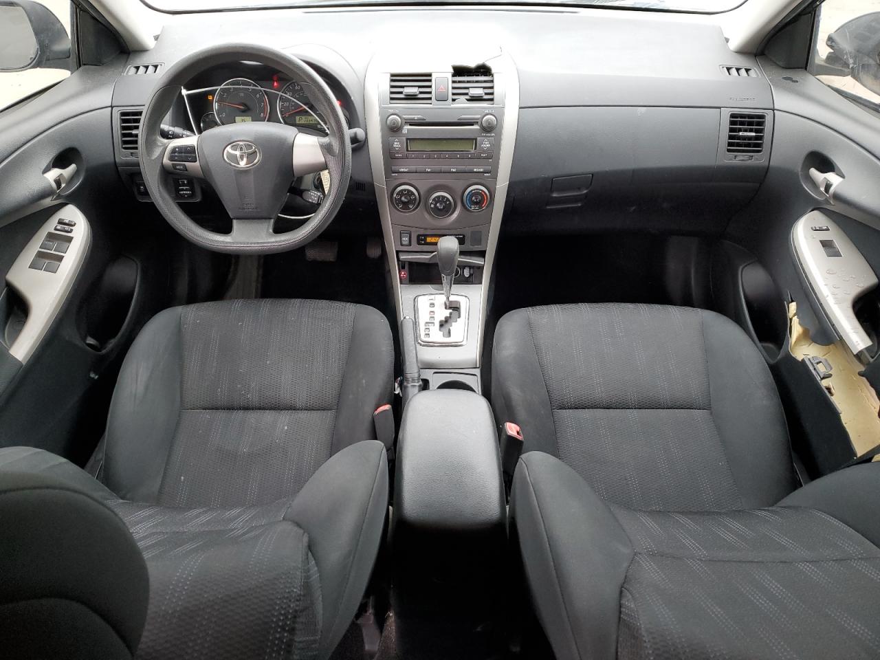 2011 Toyota Corolla - Image 8