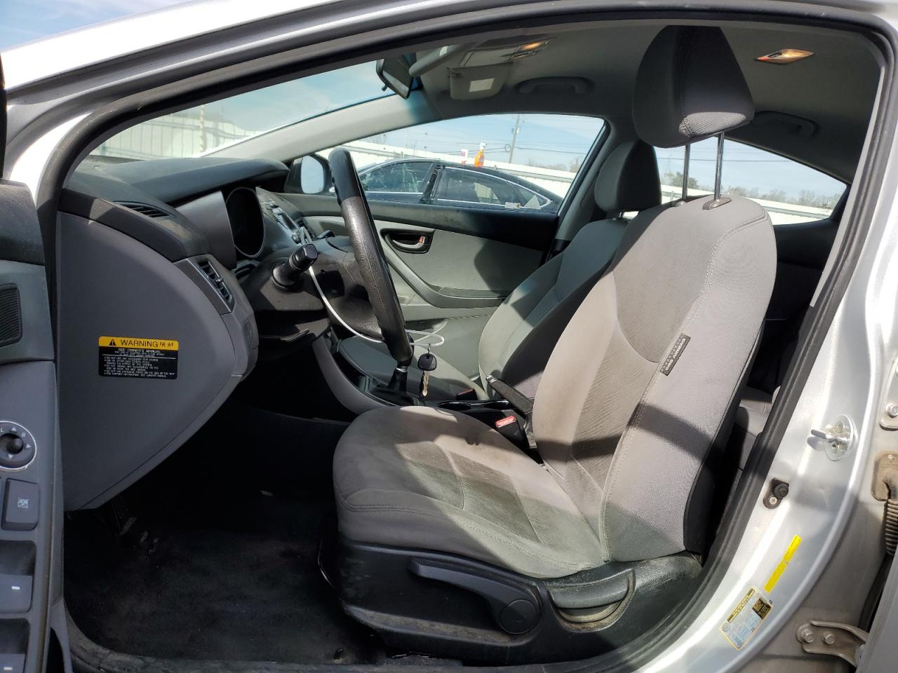 2013 Hyundai Elantra - Image 7