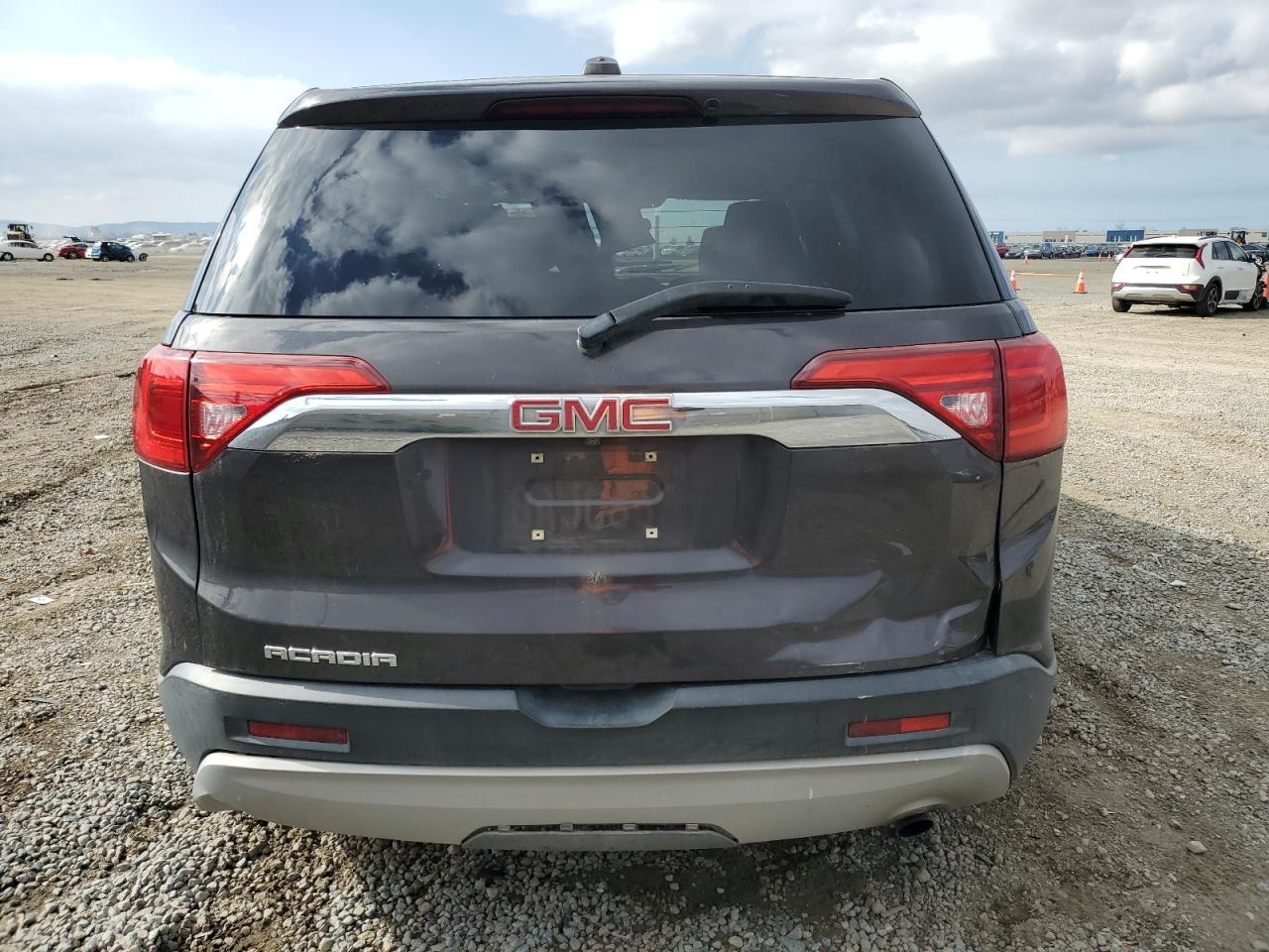 2018 GMC Acadia - Image 6