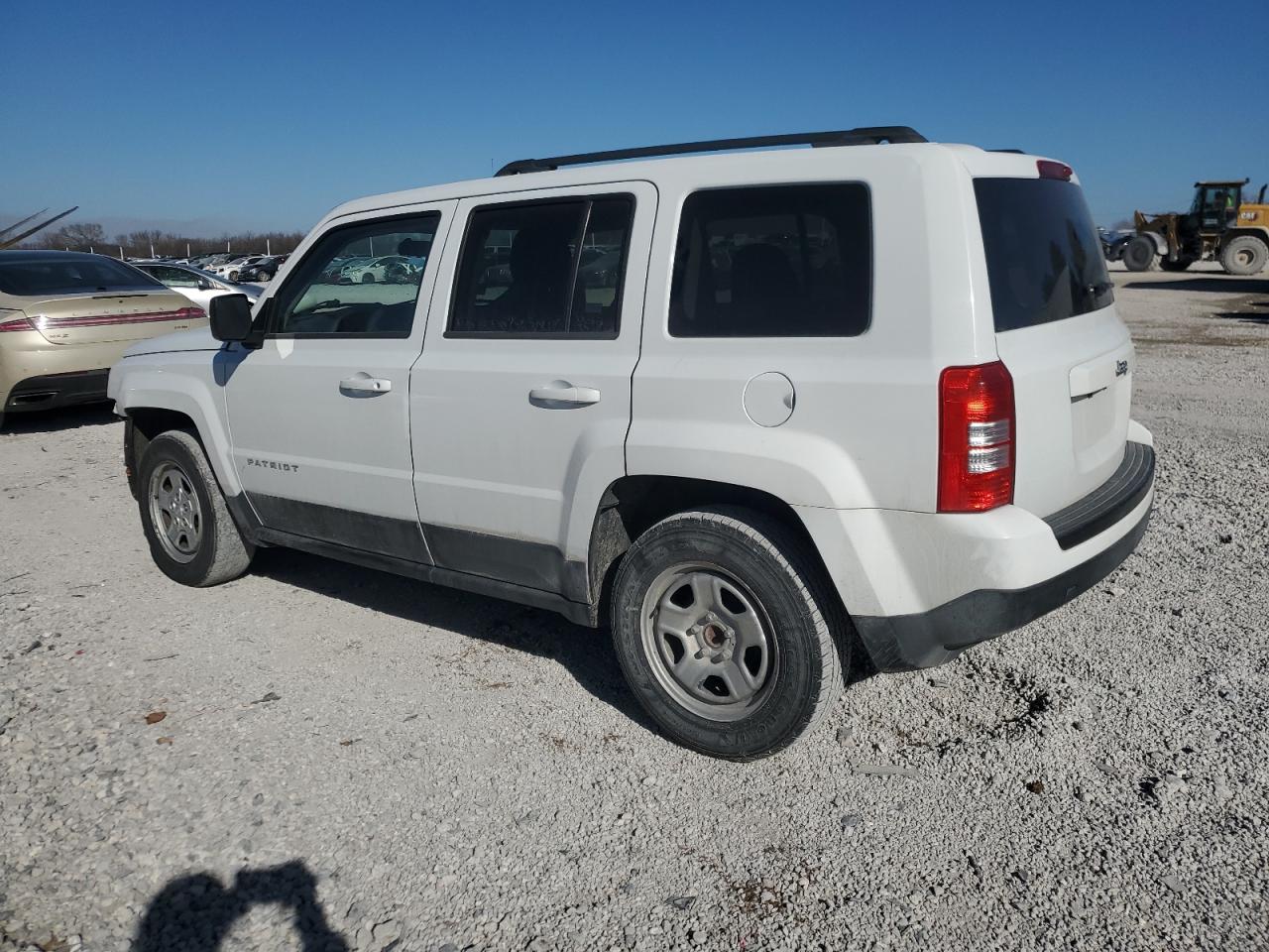 2015 Jeep Liberty (Patriot) - Image 2