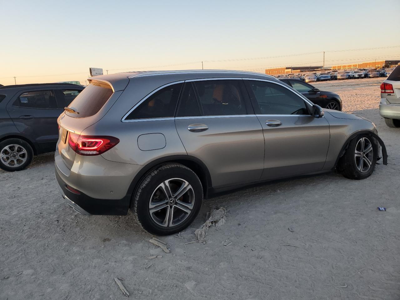 2021 Mercedes-Benz GLC - Image 3