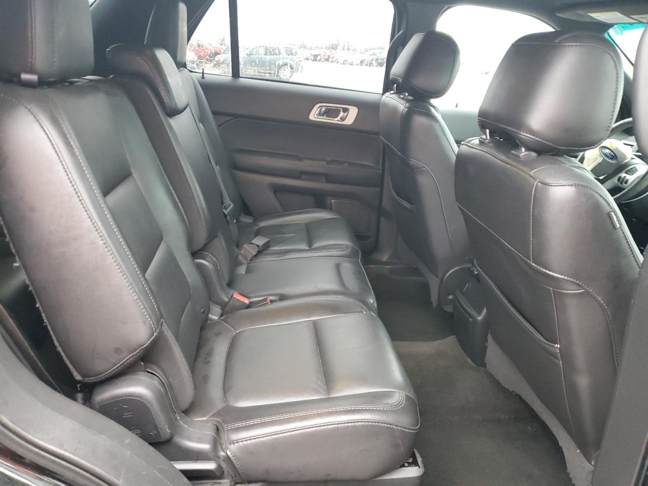2015 Ford Explorer - Image 11