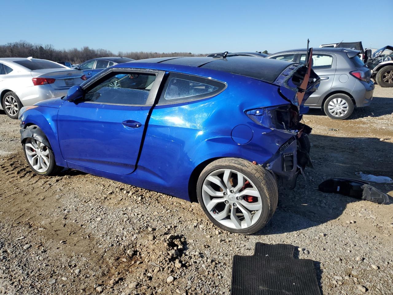 2013 Hyundai Veloster - Image 2