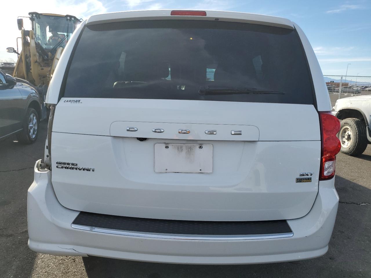 2017 Dodge Caravan - Image 6