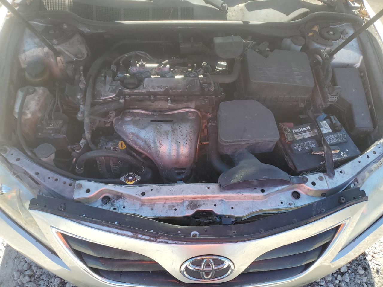 2011 Toyota Camry - Image 11