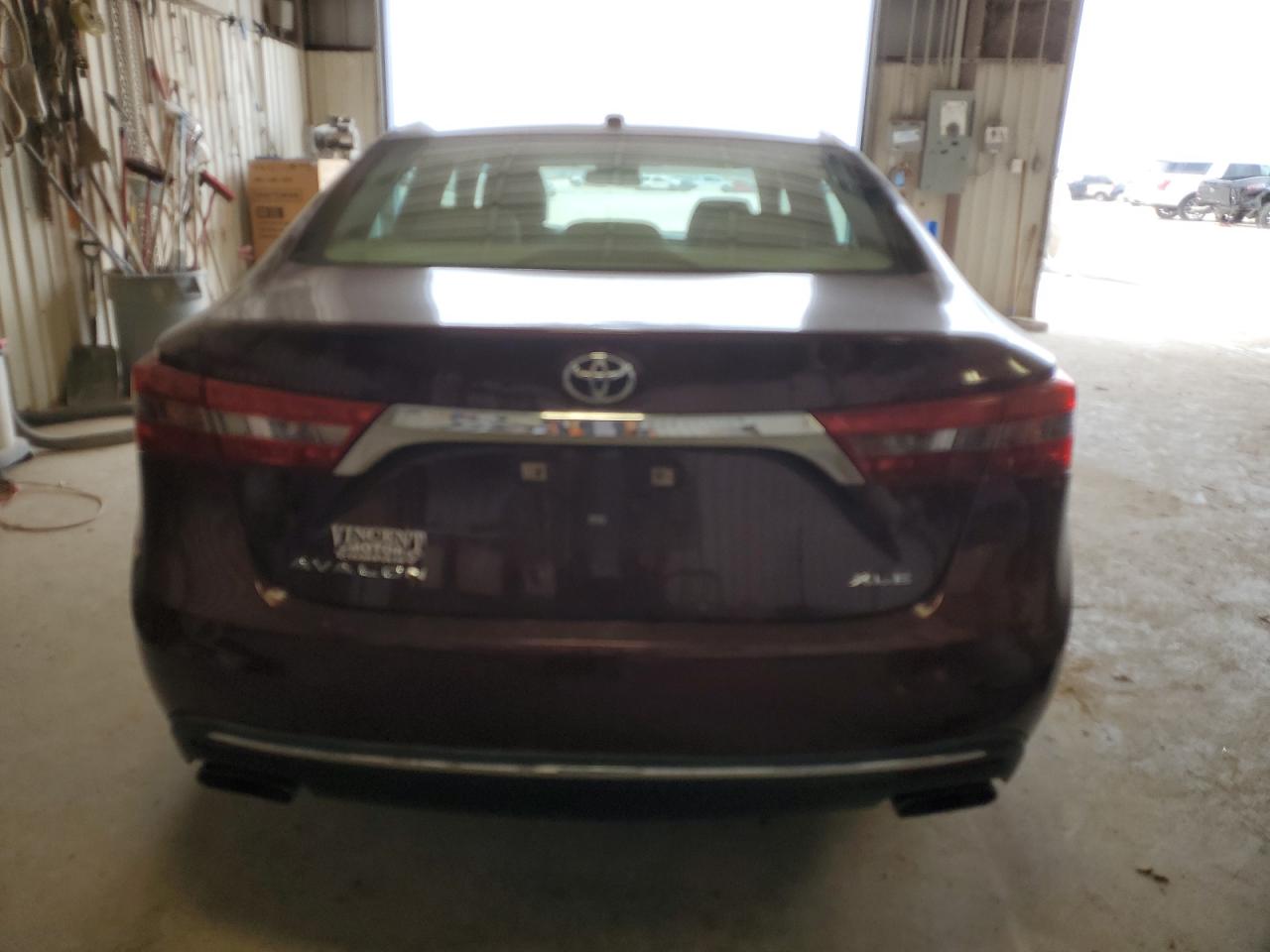 2016 Toyota Avalon - Image 6