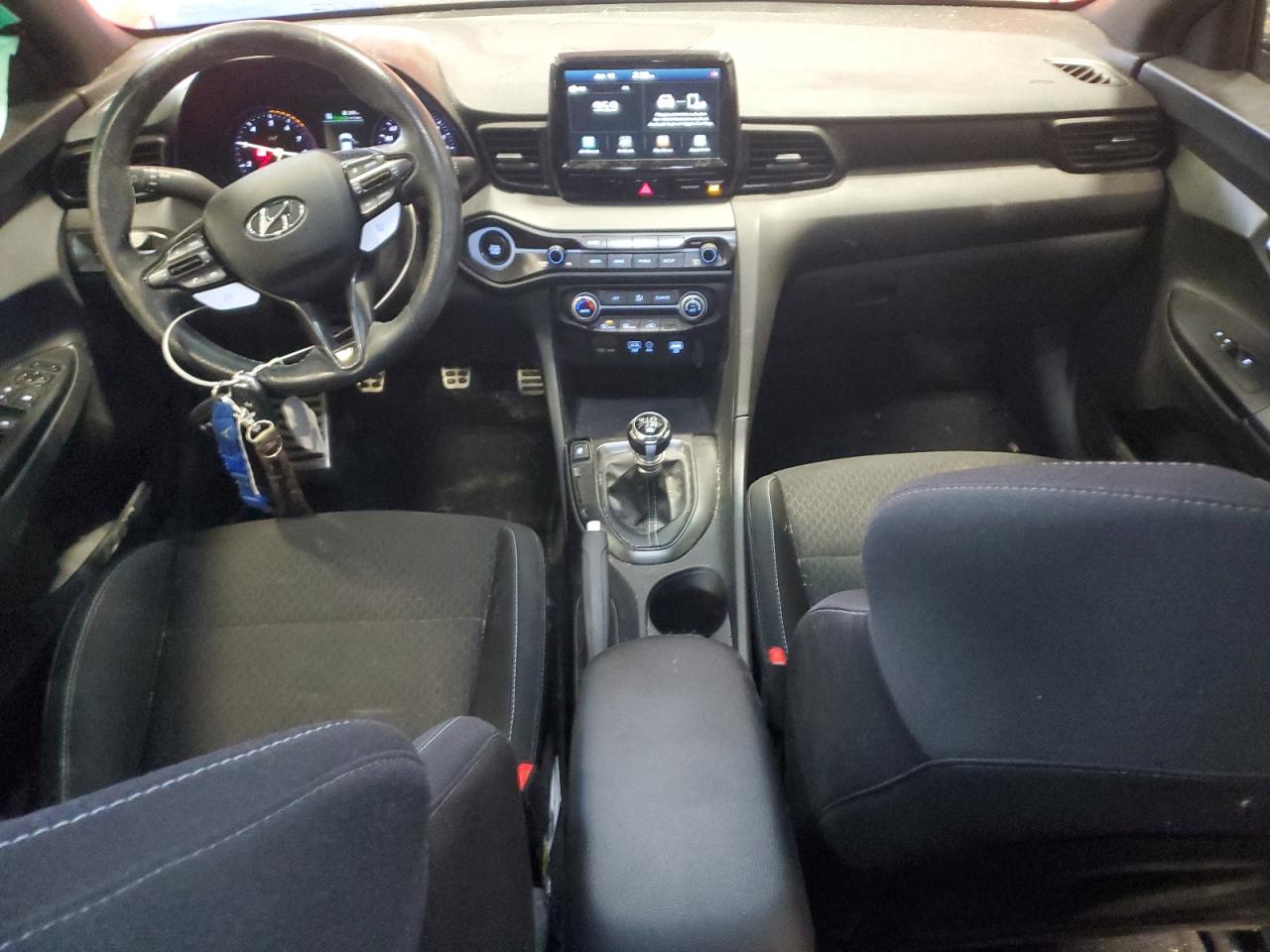 2020 Hyundai Veloster - Image 8