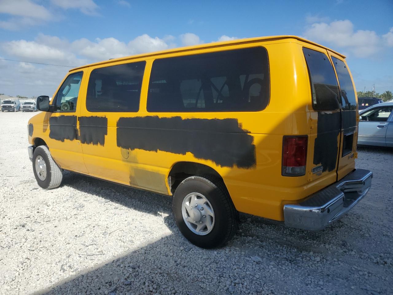 2012 Ford Econoline - Image 2