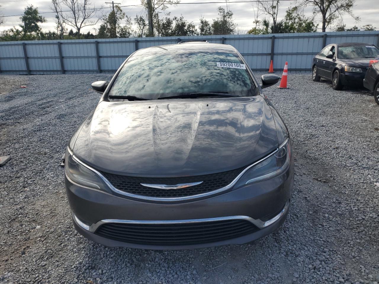 2015 Chrysler 200 - Image 5