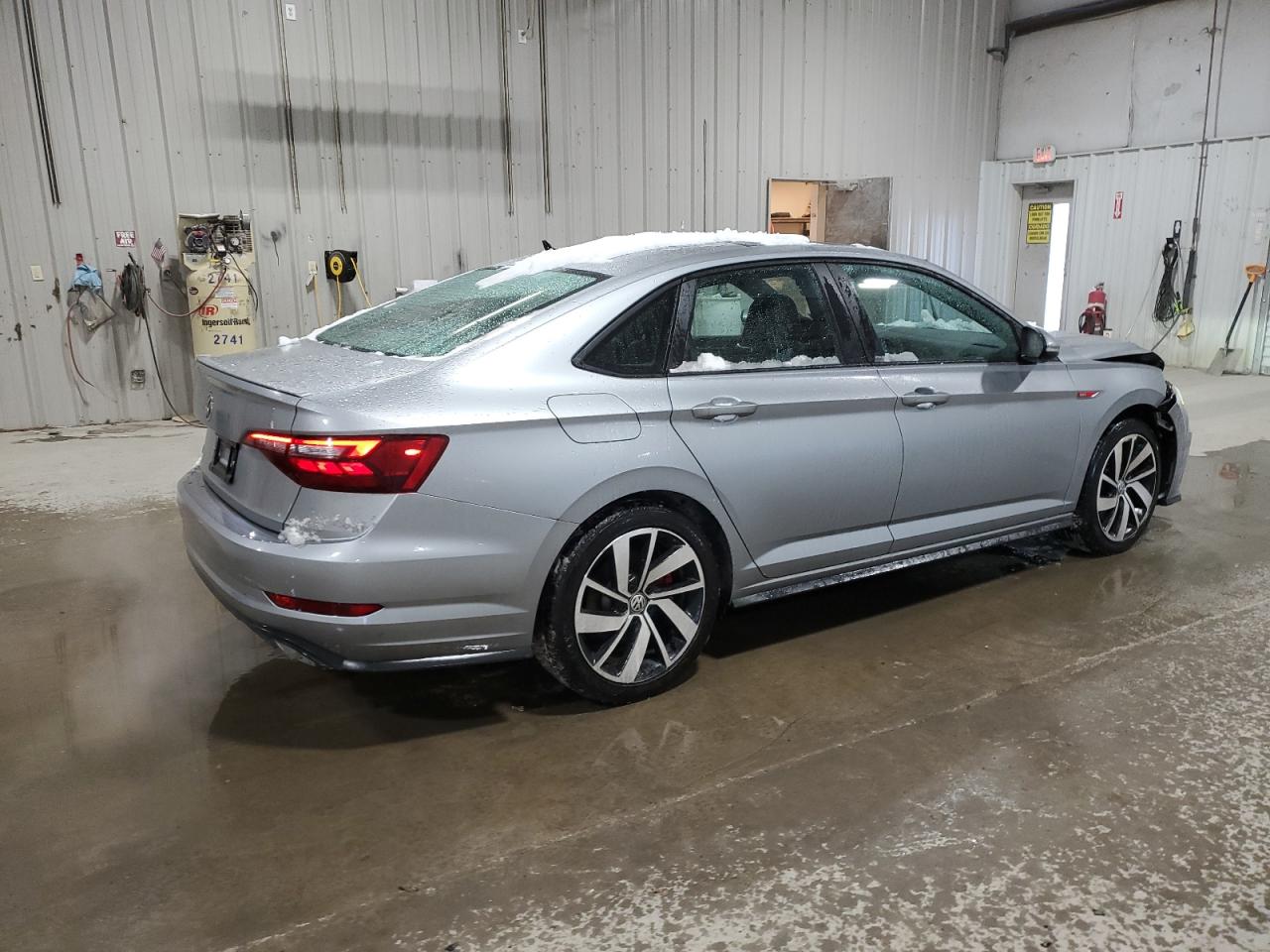 2020 Volkswagen Jetta - Image 3