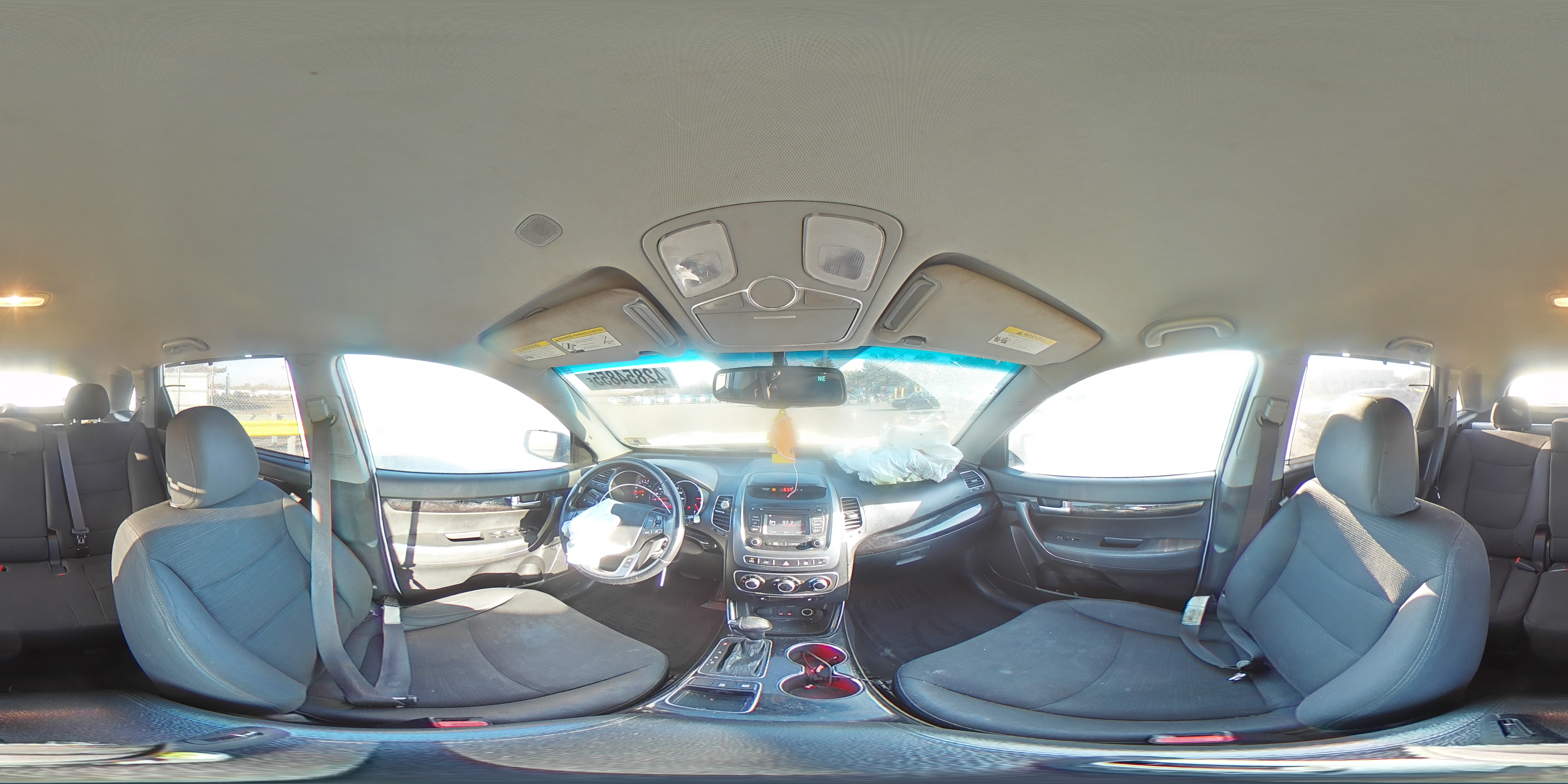 2015 Kia Sorento - Image 13