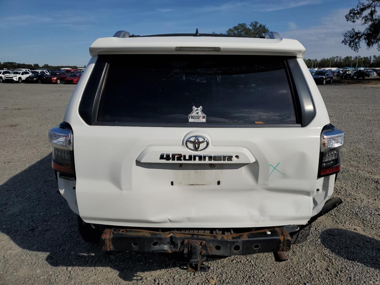 2014 Toyota 4Runner - Image 6