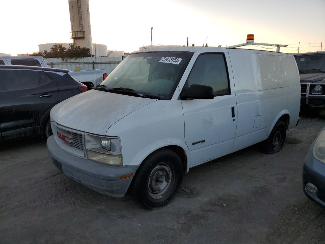 2000 Gmc Safari Xt for Sale in Martinez, CA - Minor Dent/Scratches