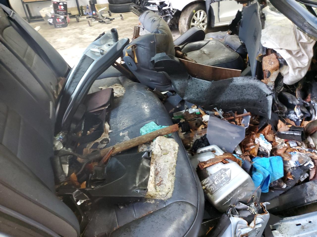 2001 Mercury Grand Marquis Ls VIN: 2MEFM75W31X616605 Lot: 43343485