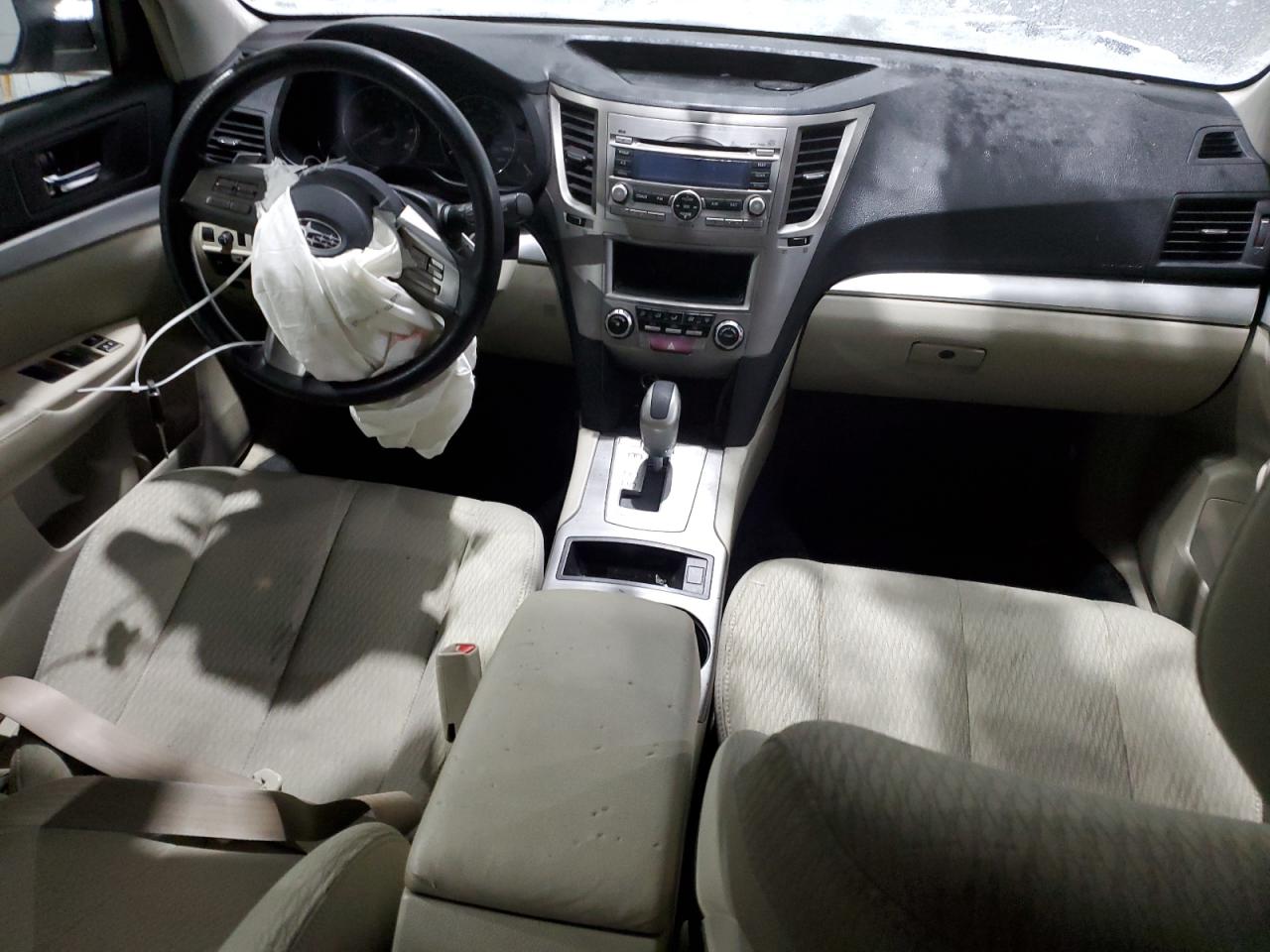 2011 Subaru Outback - Image 8