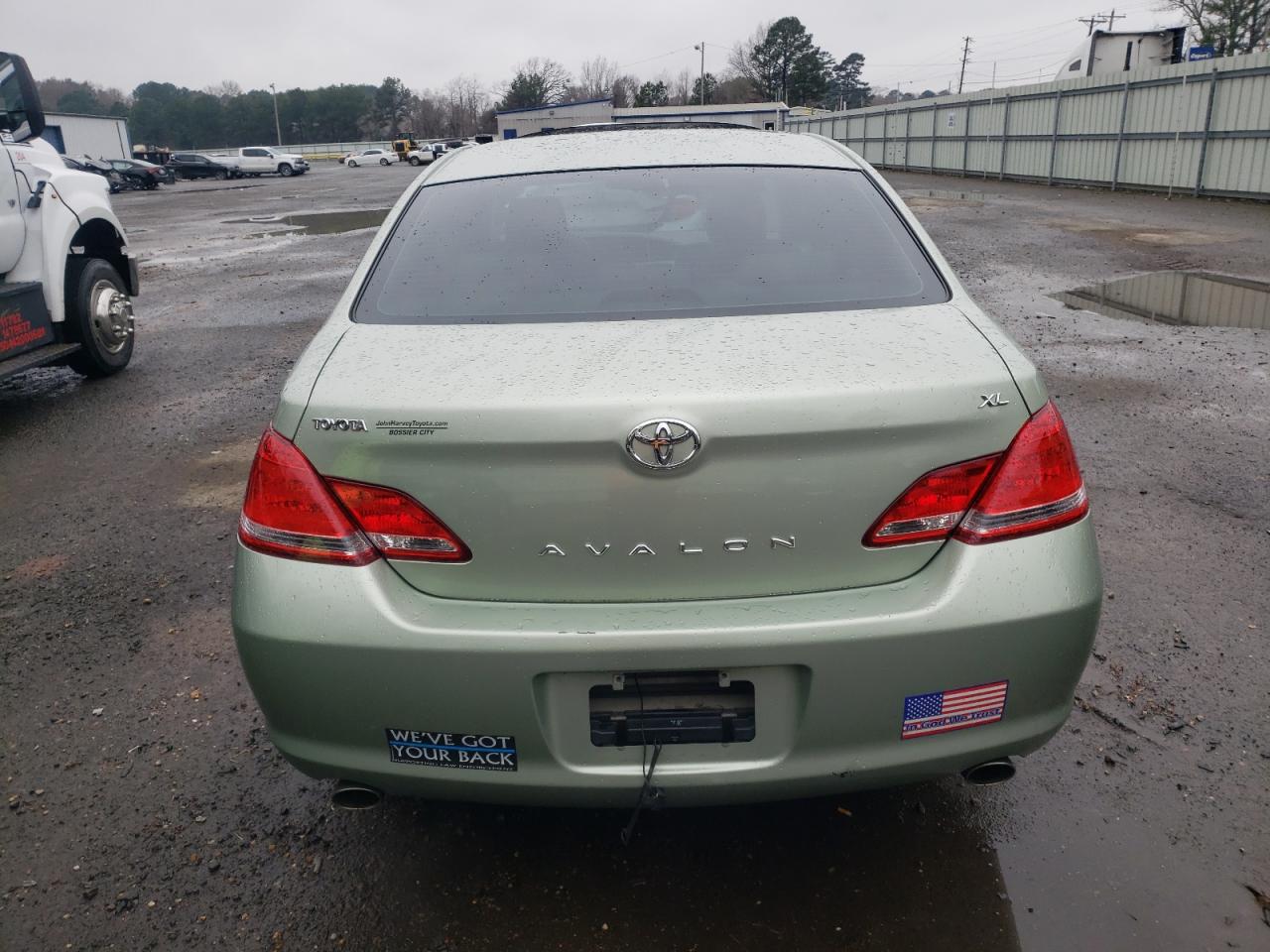 2006 Toyota Avalon - Image 6