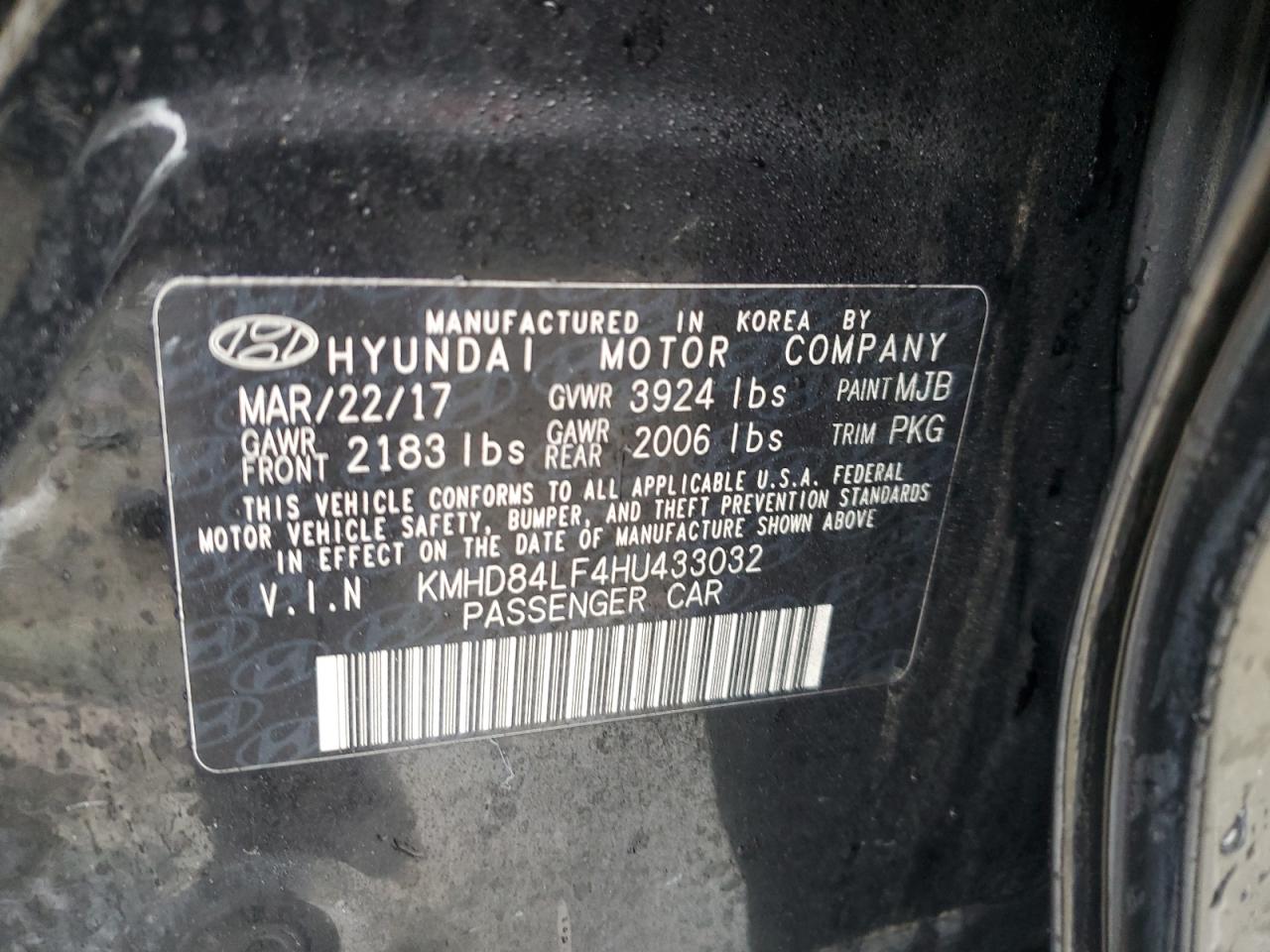 2017 Hyundai Elantra - Image 12