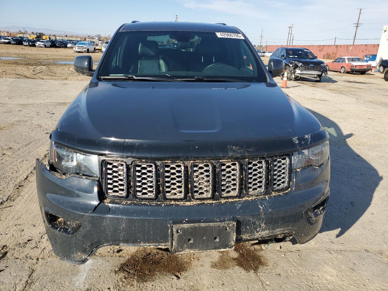 2017 Jeep Grand Cherokee - Image 5
