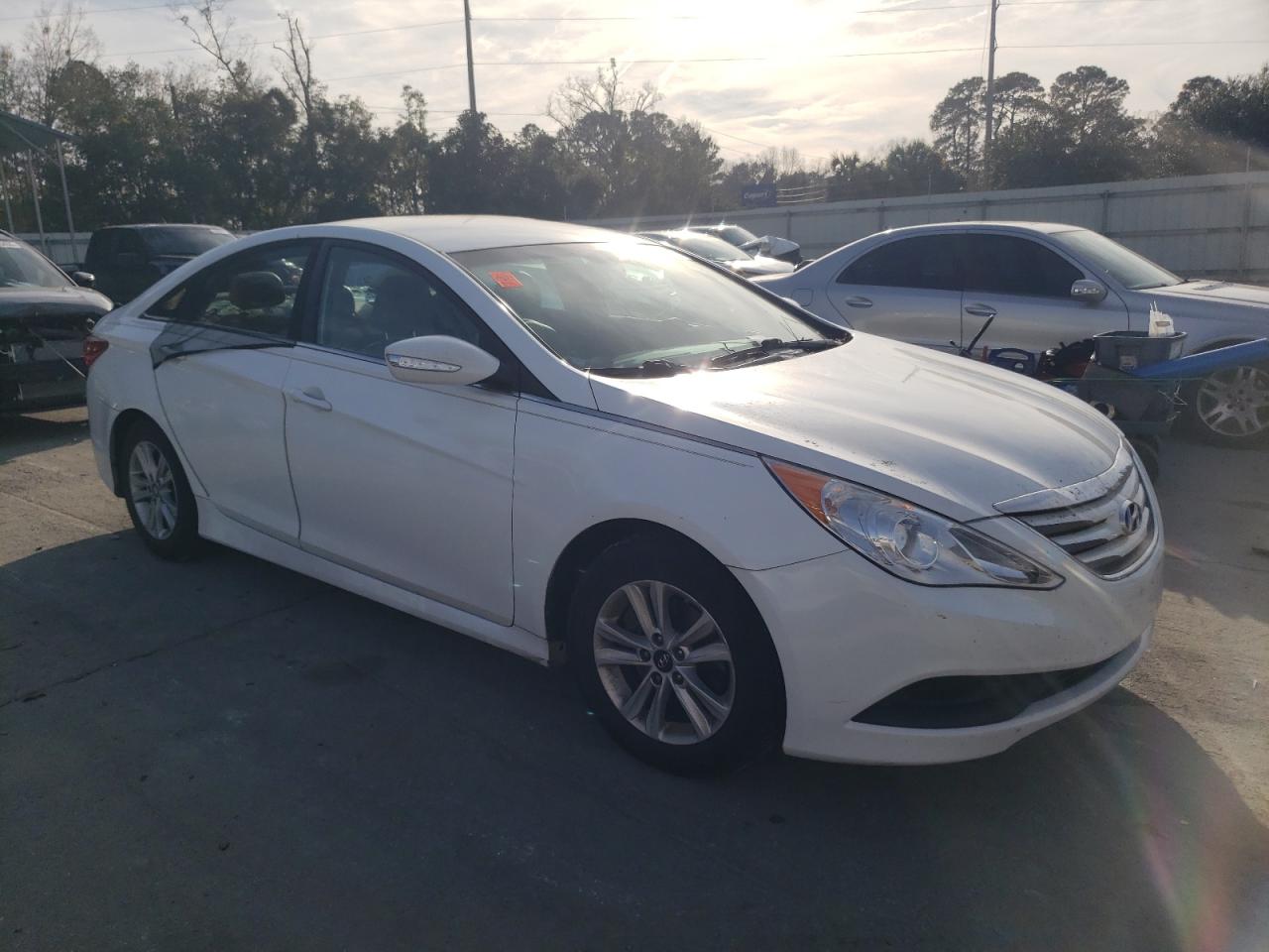 2014 Hyundai Sonata - Image 4