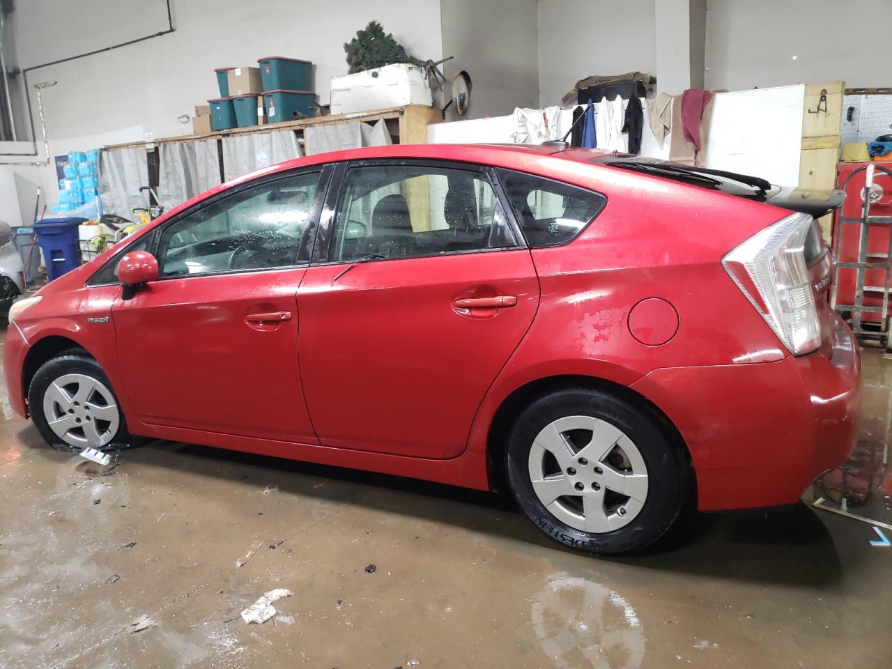 2010 Toyota Prius - Image 2