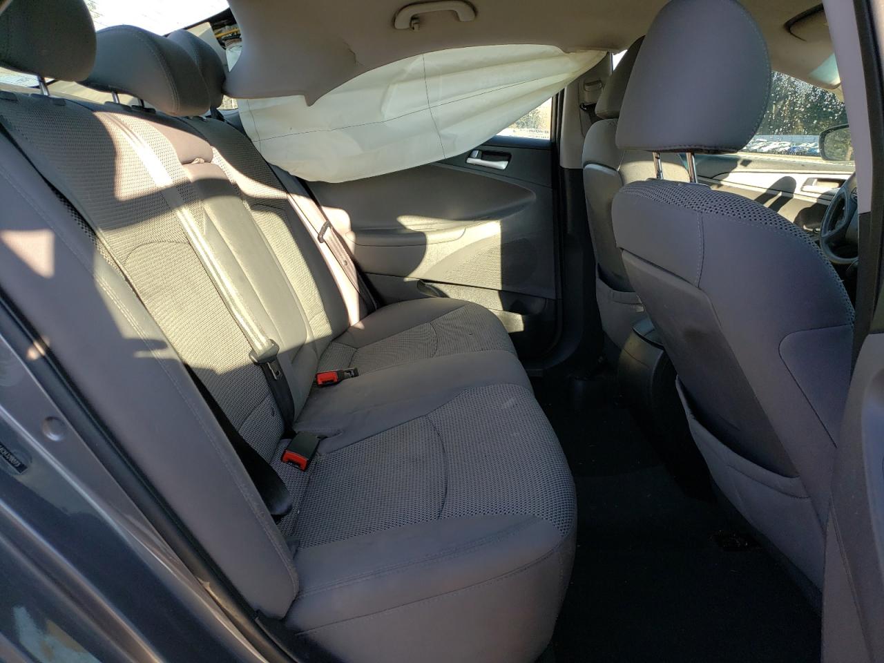 2012 Hyundai Sonata - Image 10