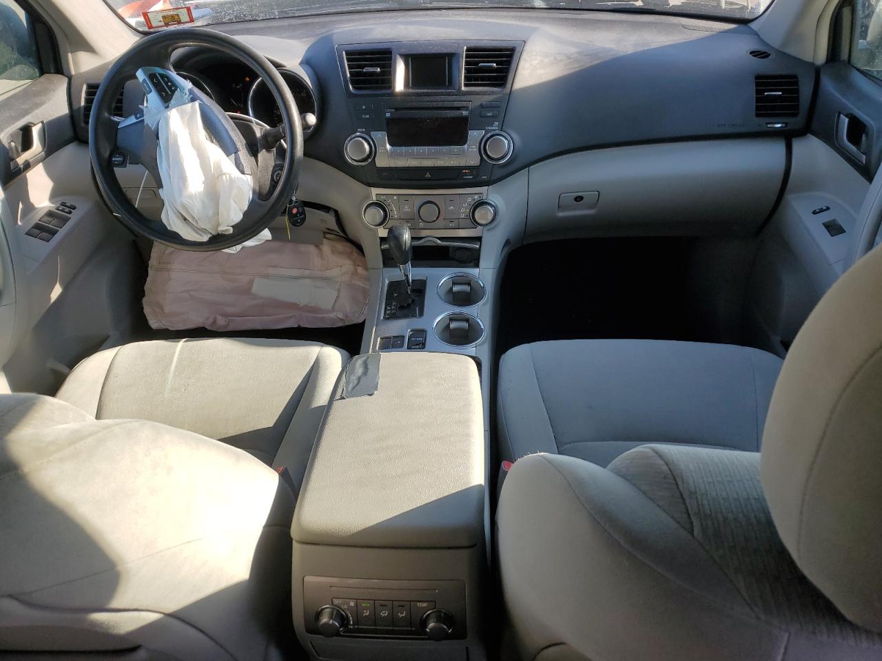 2011 Toyota Highlander - Image 8