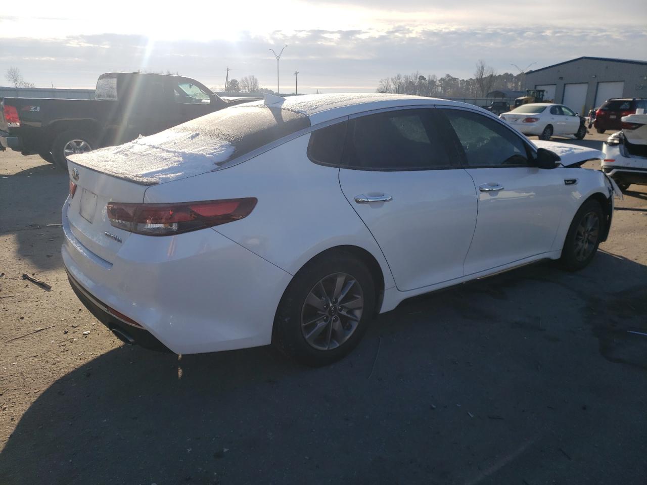 2017 Kia Optima - Image 3
