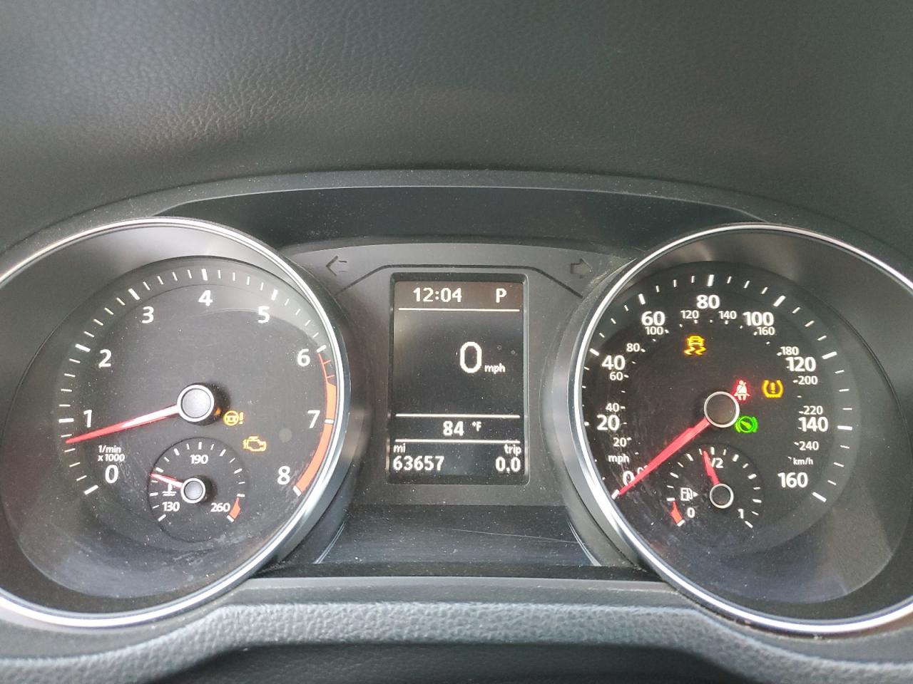2018 Volkswagen Passat - Image 9