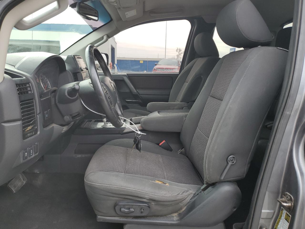 2013 Nissan Titan - Image 7