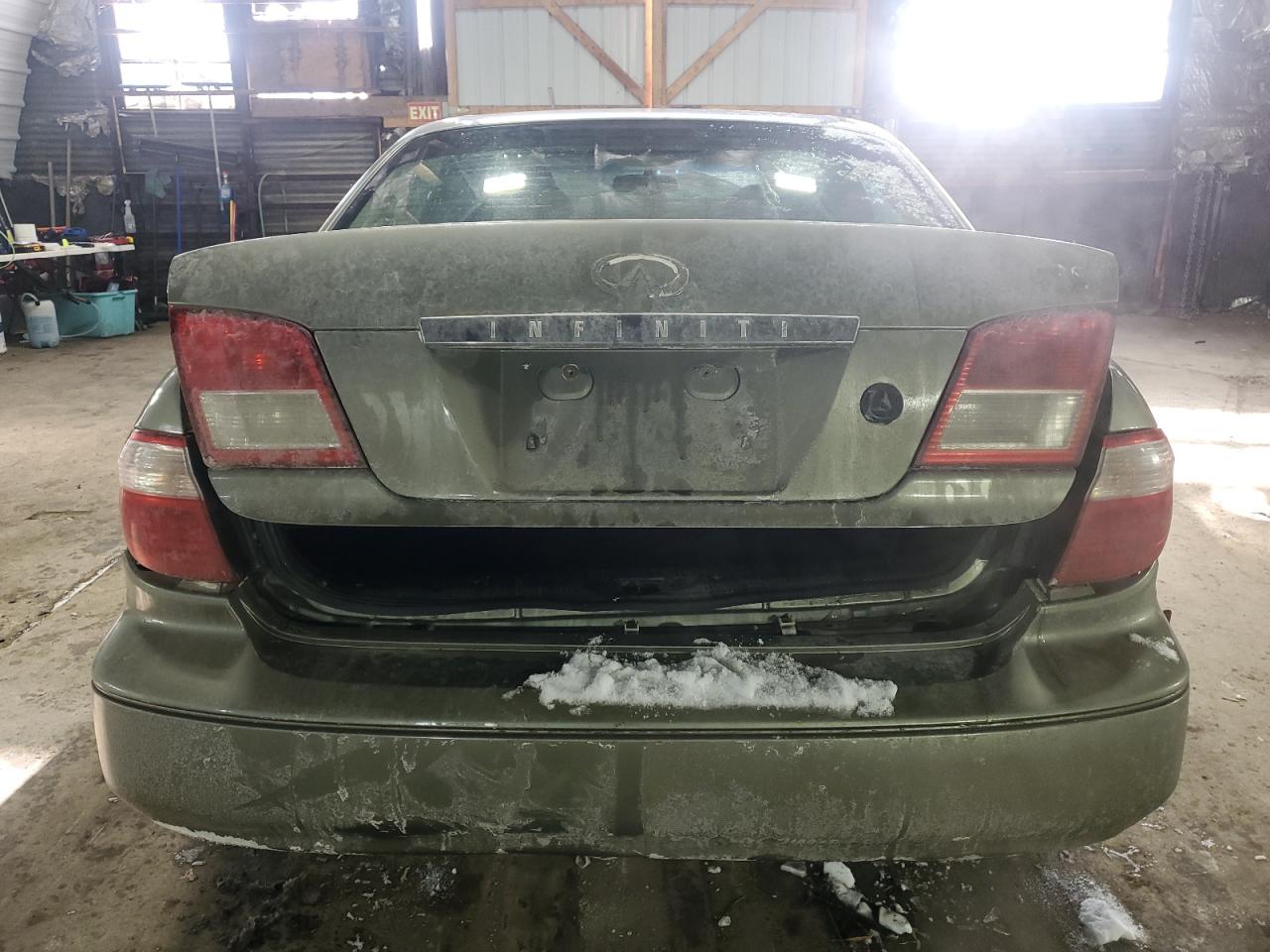 2002 Infiniti I - Image 6