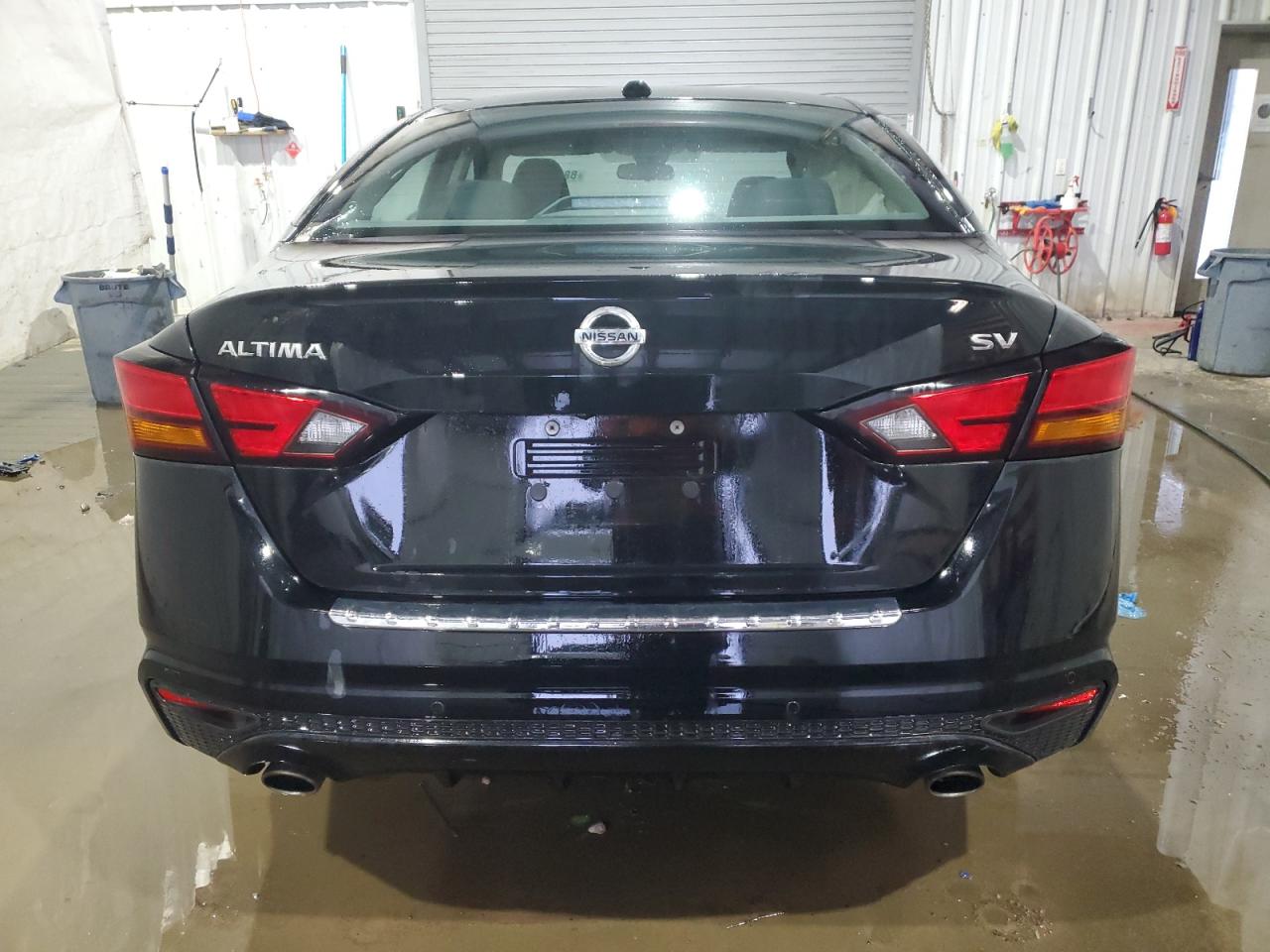 2021 Nissan Altima - Image 6