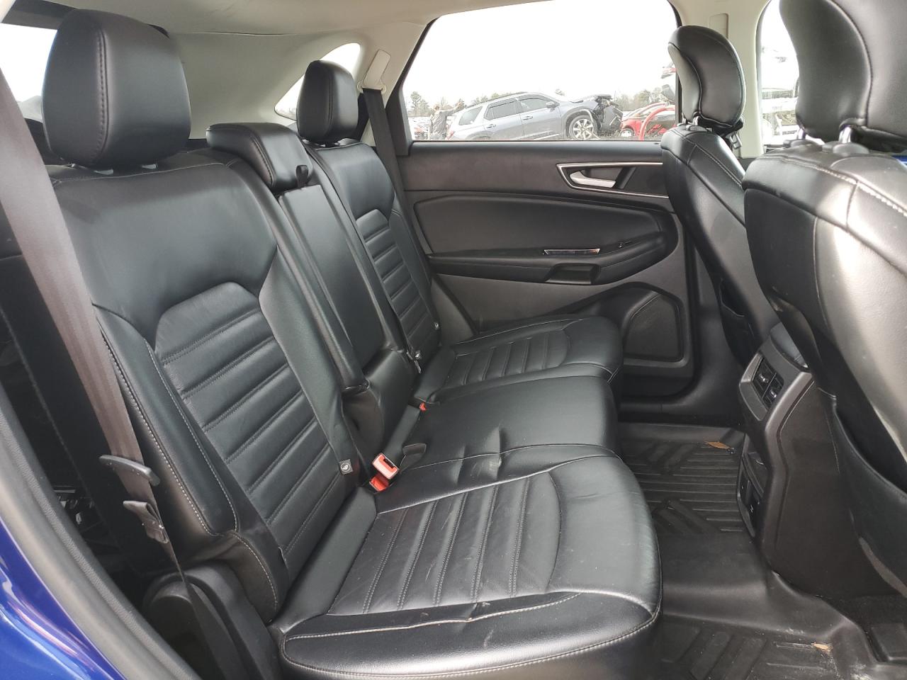 2015 Ford Edge - Image 11