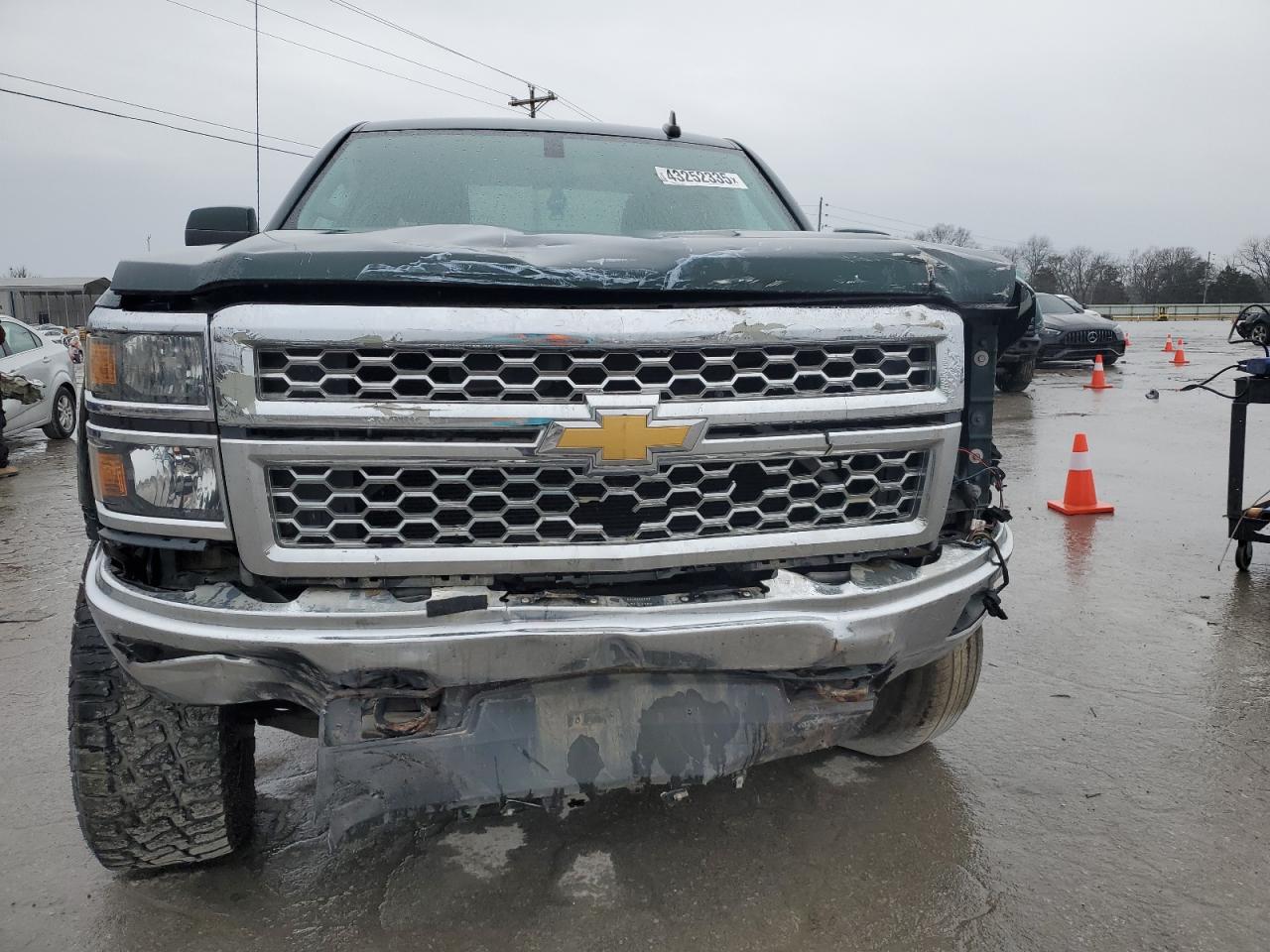 2015 Chevrolet Silverado - Image 5
