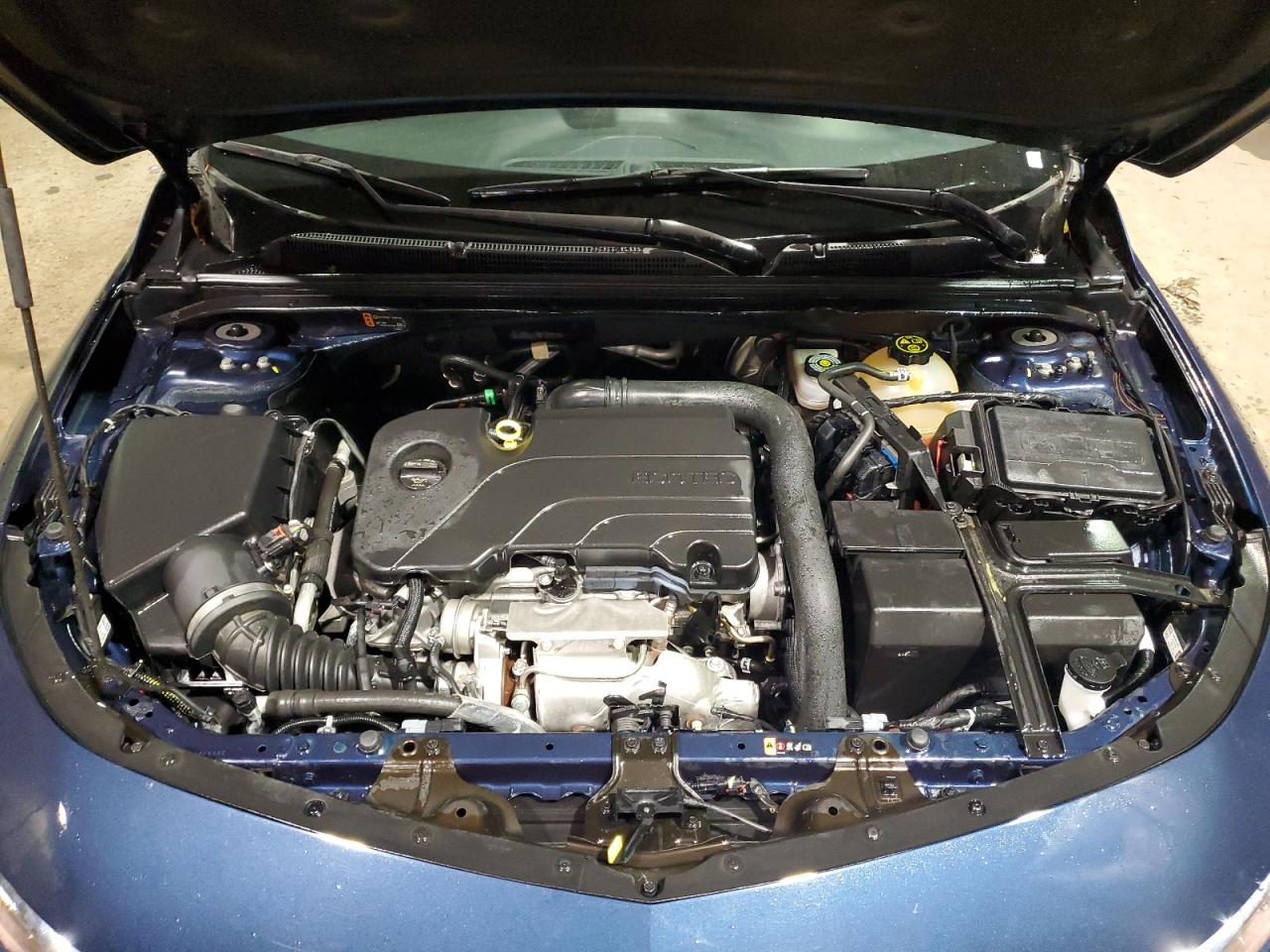 2022 Chevrolet Malibu - Image 11