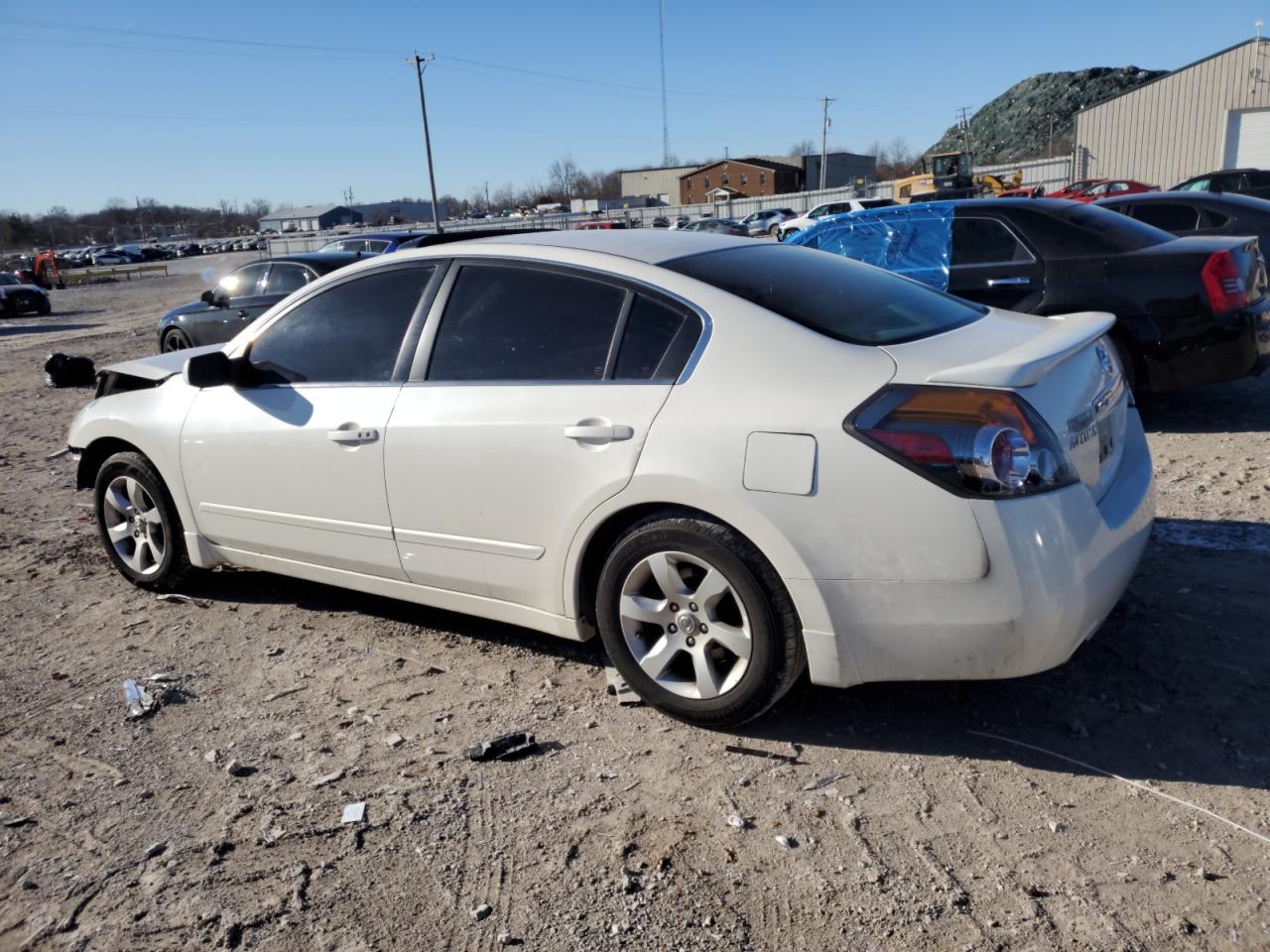 2009 Nissan Altima - Image 2