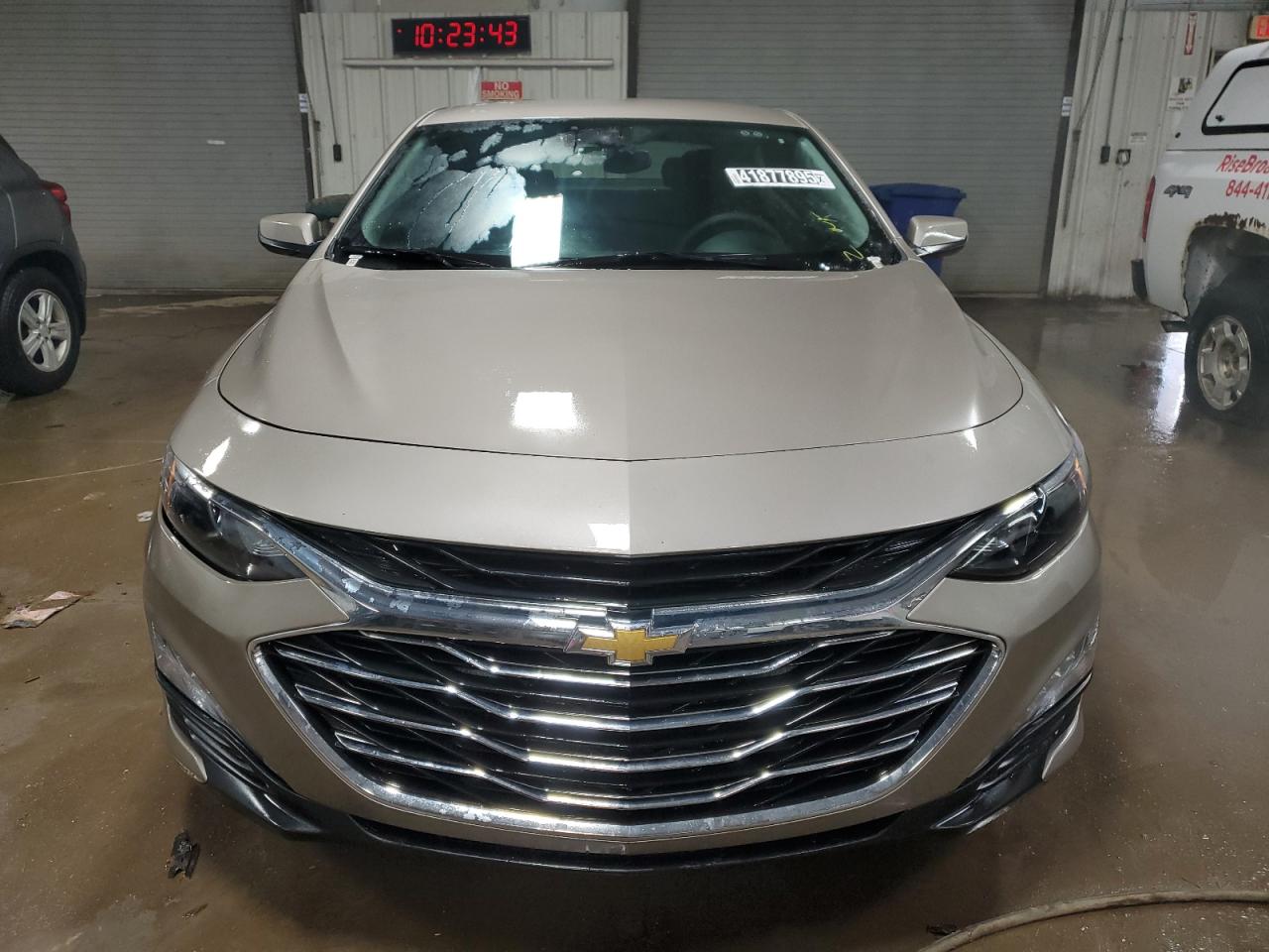 2023 Chevrolet Malibu - Image 5