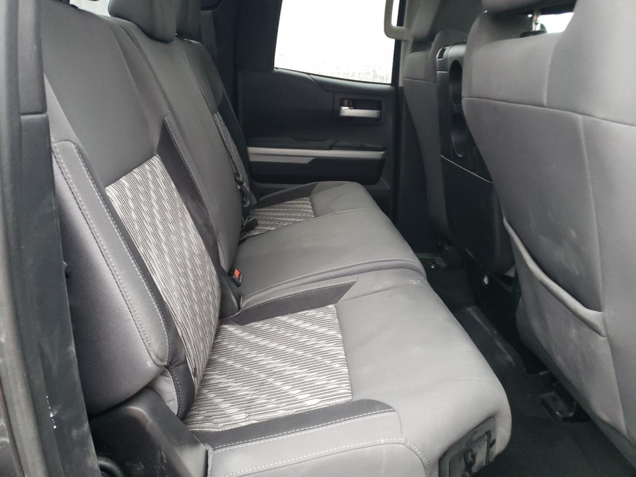 2019 Toyota Tundra - Image 10