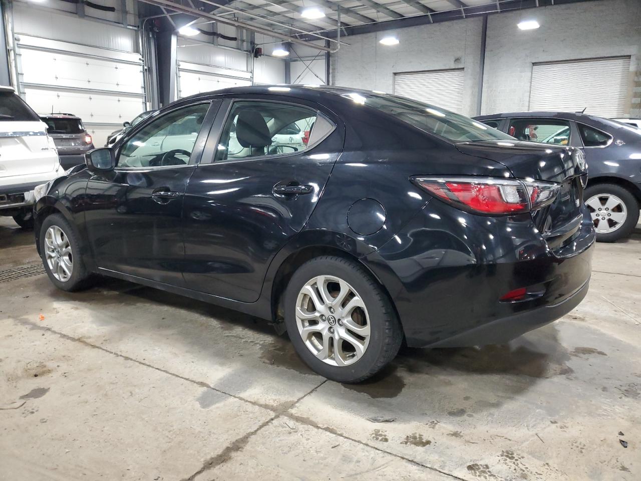 2016 Scion tC - Image 2