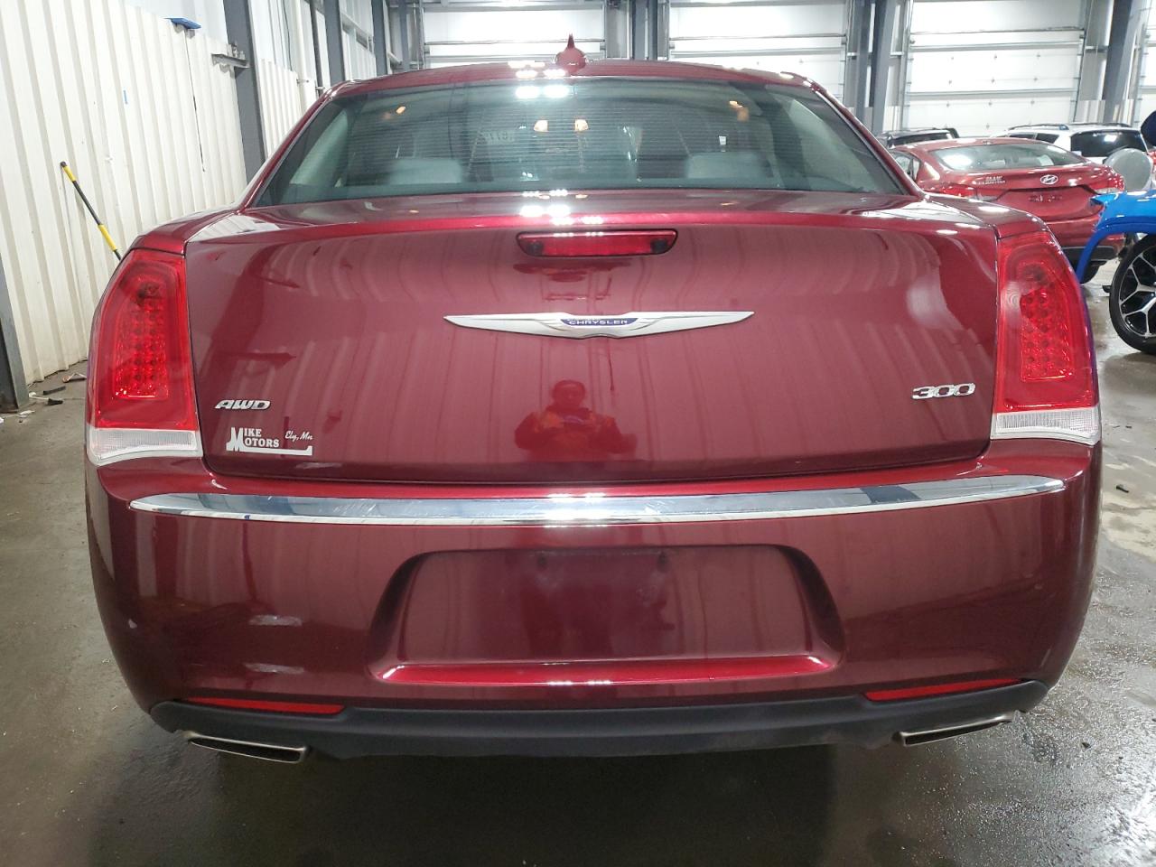 2019 Chrysler 300 - Image 6