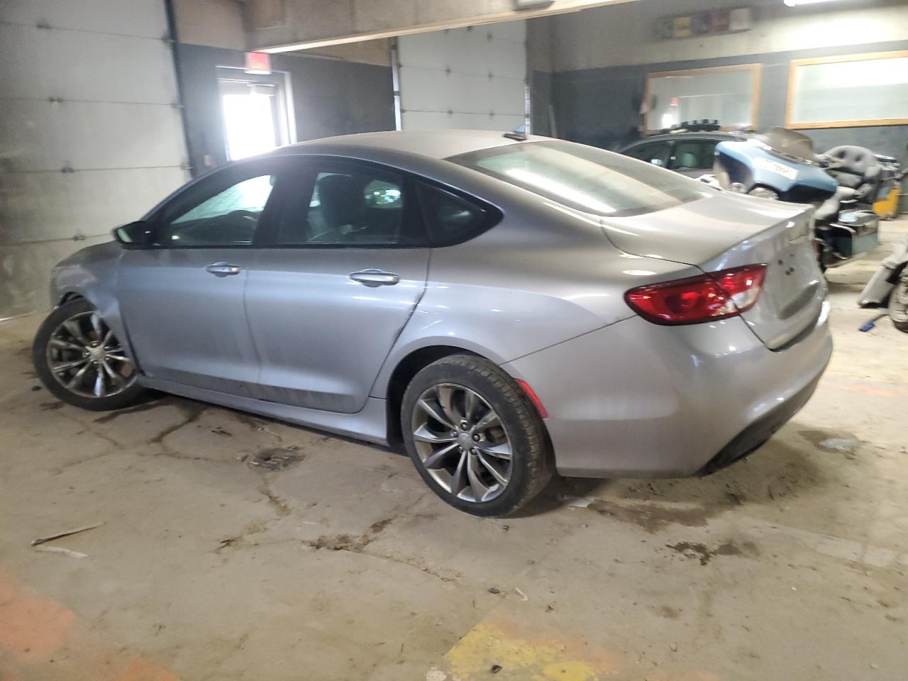 2015 Chrysler 200 - Image 2