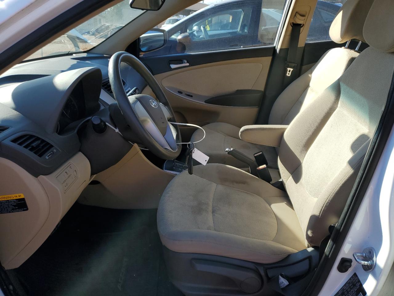 2013 Hyundai Accent - Image 7