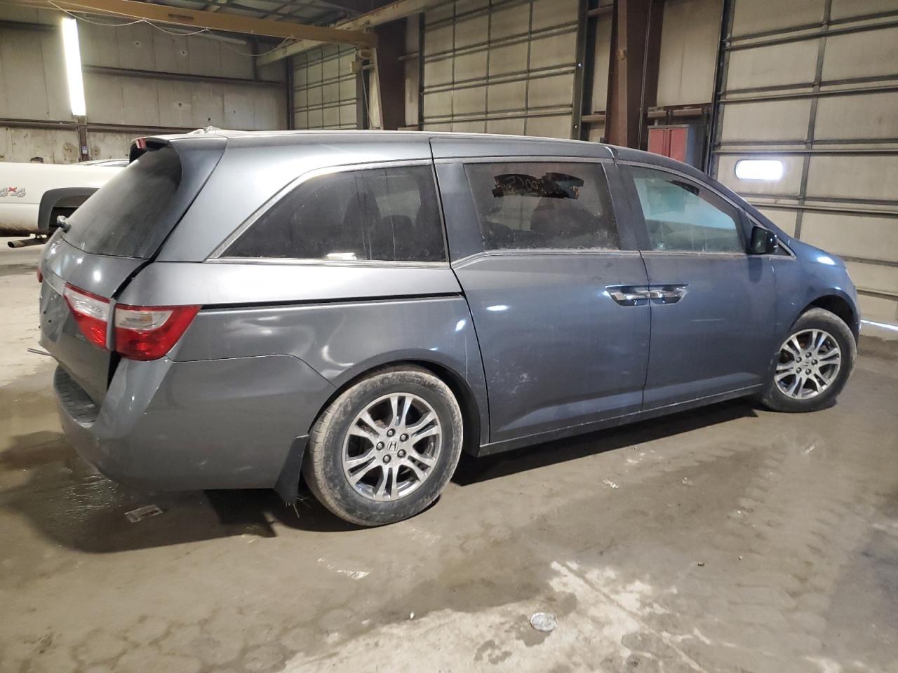 2011 Honda Odyssey - Image 3