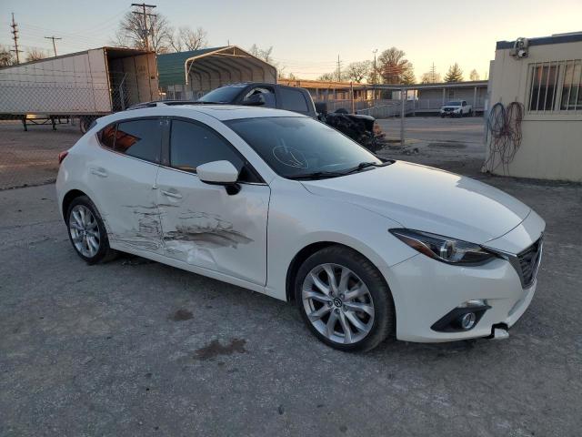 Hatchbacks MAZDA 3 2016 White