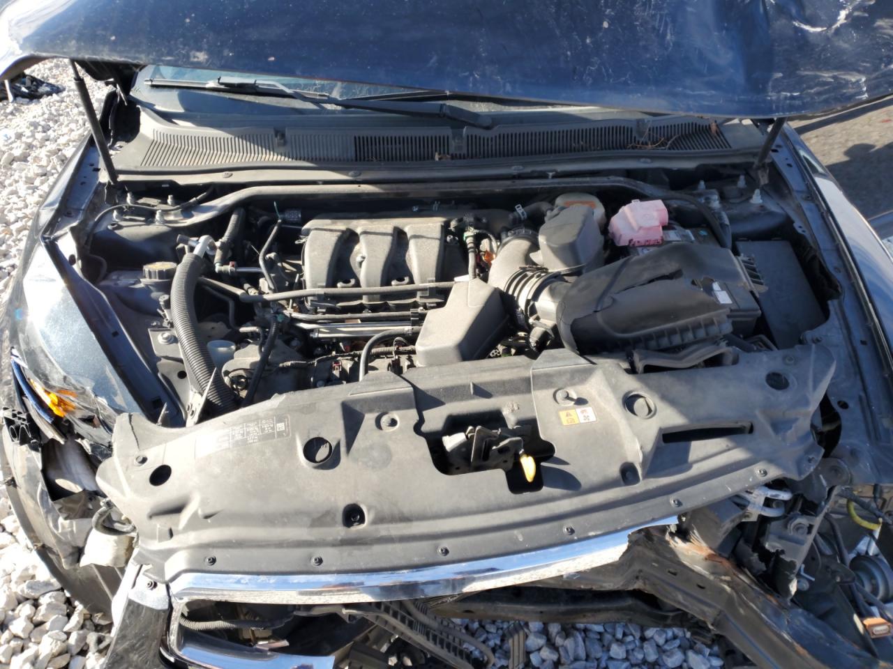 2015 Ford Taurus - Image 13