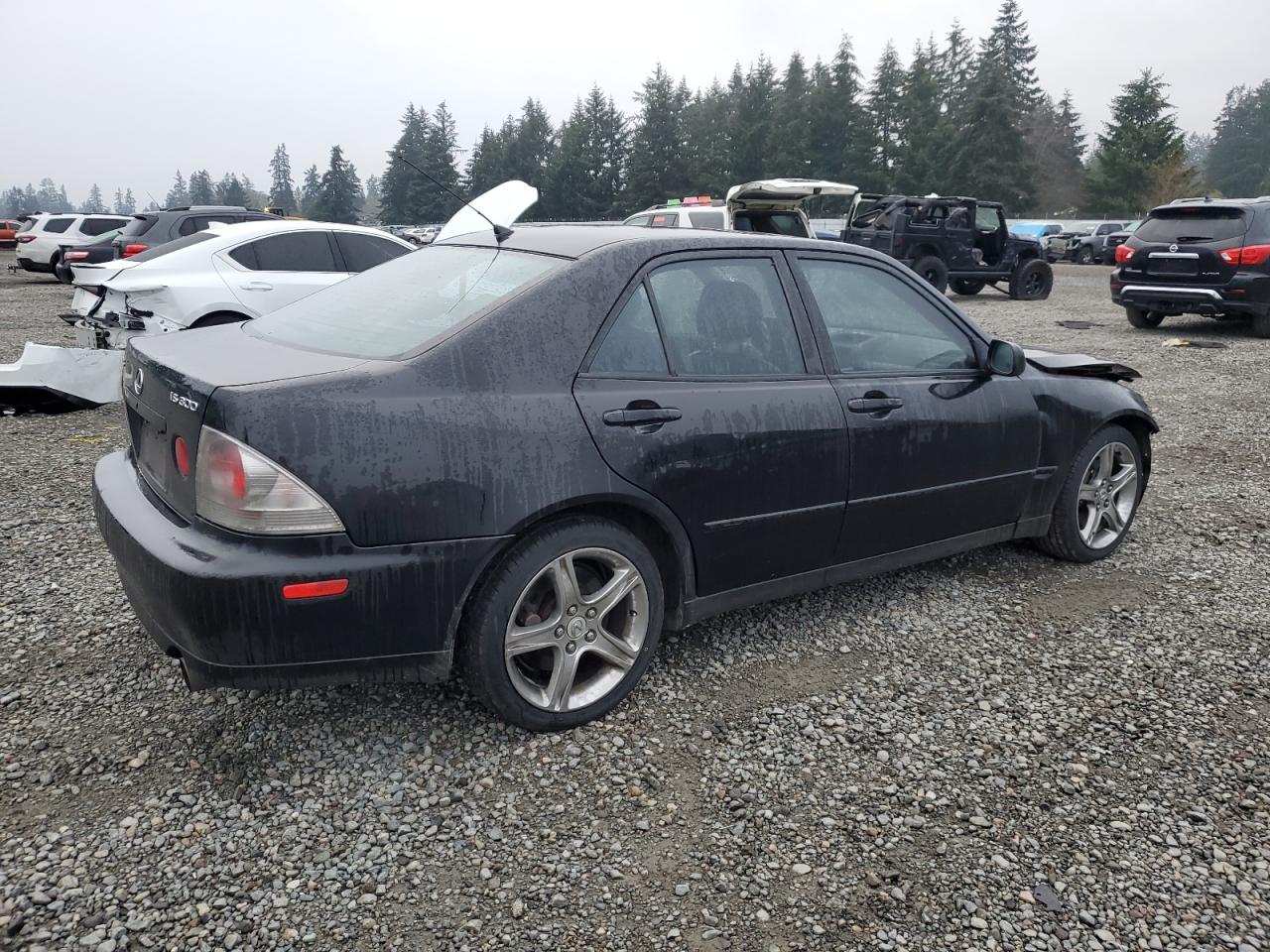 2001 Lexus IS - Image 3