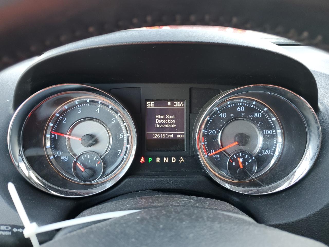 2015 Chrysler Town & Country - Image 9